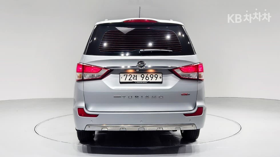 КейДжи Мобилити 코란도 투리스모11-местен 2WD KX - 5