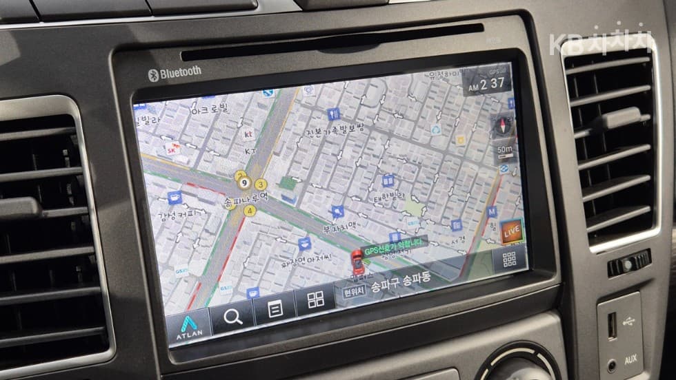 КейДжи Мобилити 코란도 투리스모11-местен 2WD KX - 16