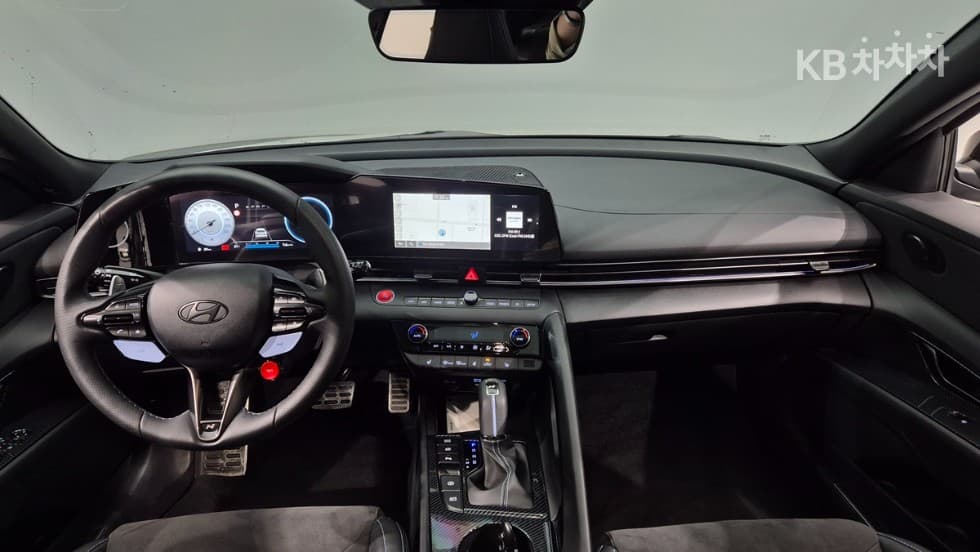 Хюндай The New (фейслифт) Avante (Elantra) N (CN7)2.0 T Стандартен - 11