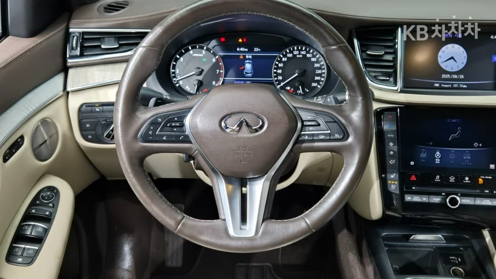 Местен피니티 QX50 Второ поколение2.0 VC-TURBO AWD Sensory - 14