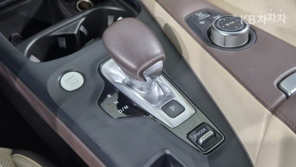 Местен피니티 QX50 Второ поколение2.0 VC-TURBO AWD Sensory - 25