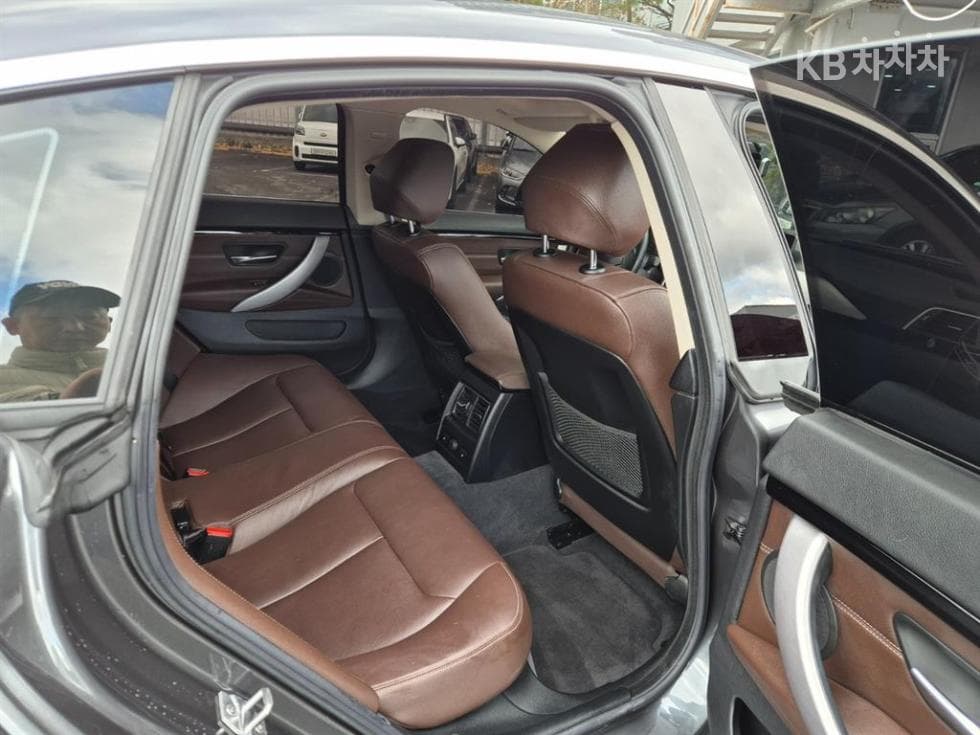 BMW 4시리즈 (F32)420d 그란Купе F36 Лукс 라Местен - 6