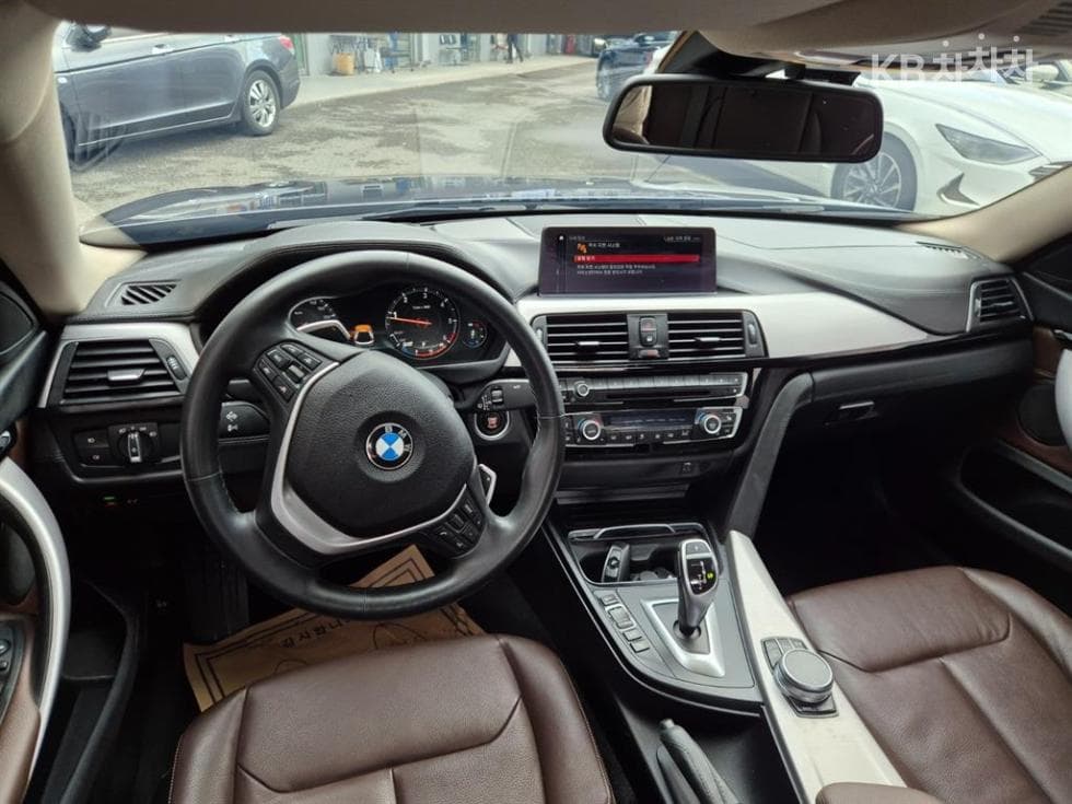 BMW 4시리즈 (F32)420d 그란Купе F36 Лукс 라Местен - 9