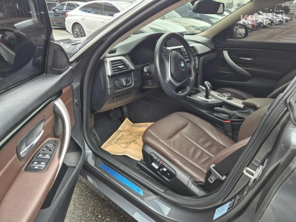 BMW 4시리즈 (F32)420d 그란Купе F36 Лукс 라Местен - 11
