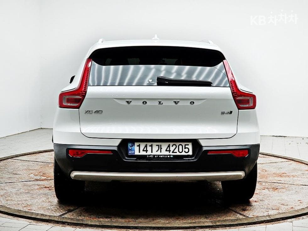 Volvo XC40B4 AWD Inscription - 3