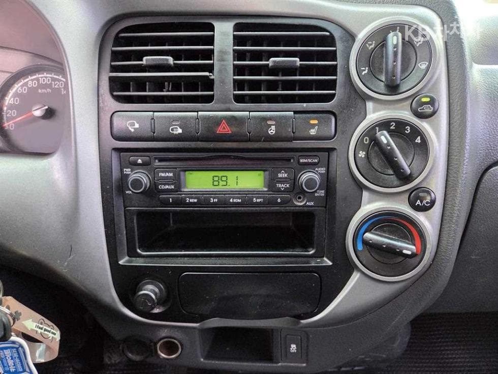 Киа Бонго 3 (лек)1 тон Box Truck Удължено междуосие 저상형 Королевска кабина Deluxe - 13