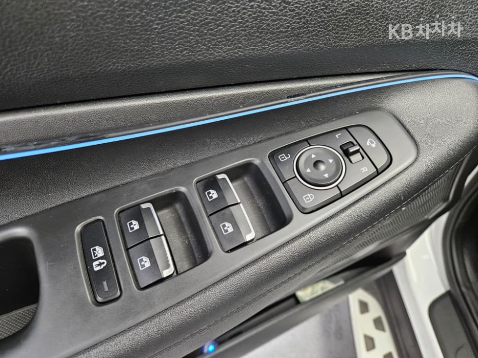 Хюндай The New (фейслифт) Санта Фе TMБензин 2.5T 4x4 Престиж - 17