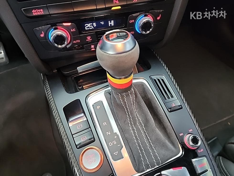 Ауди RS54.2 FSI 콰트로 - 8