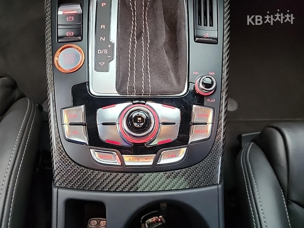 Ауди RS54.2 FSI 콰트로 - 18