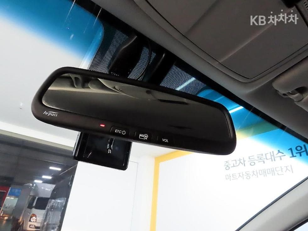Хюндай Grandeur (Azera)IG3.0 LPi Modern - 17
