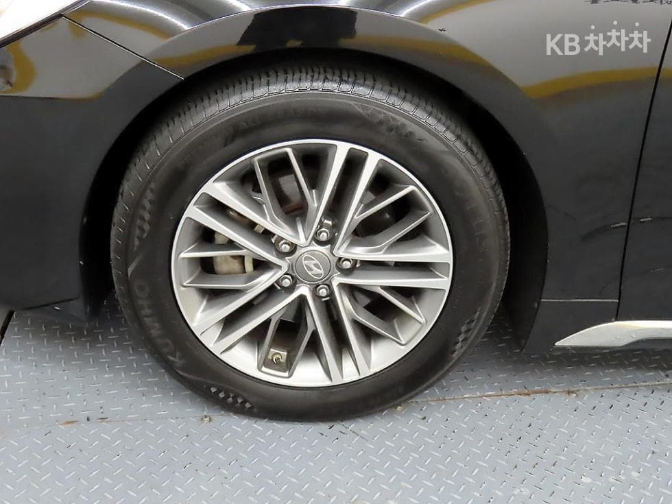 Хюндай Grandeur (Azera)IG3.0 LPi Modern - 20