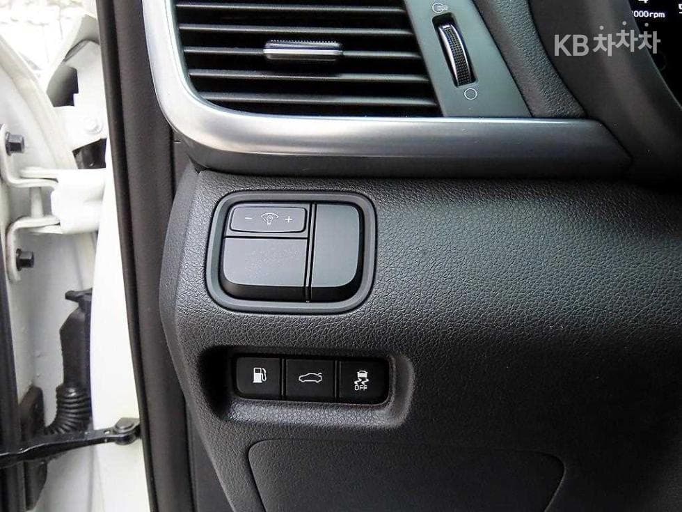 Киа K5 Второ поколение2.0 Бензин SX Noblesse - 12