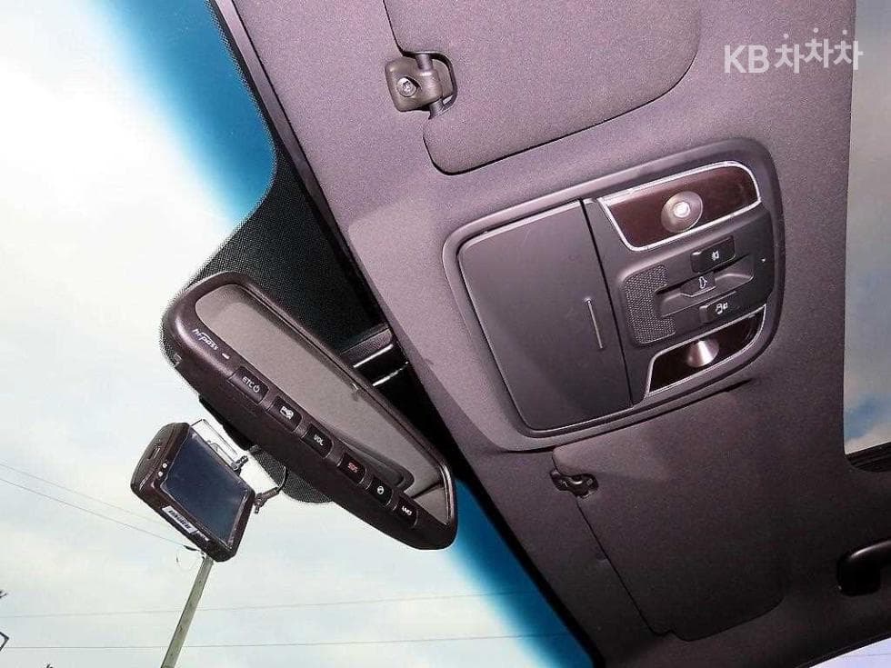 Киа K5 Второ поколение2.0 Бензин SX Noblesse - 16