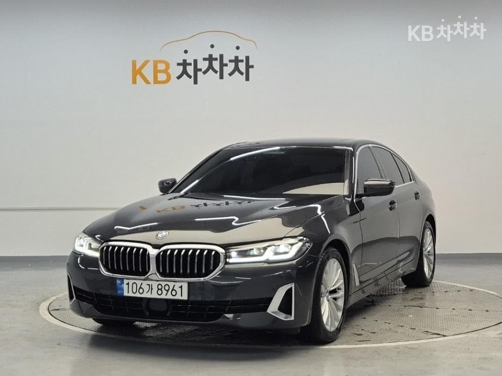 BMW Нов5 Серия 520i (NEW) - Image 1