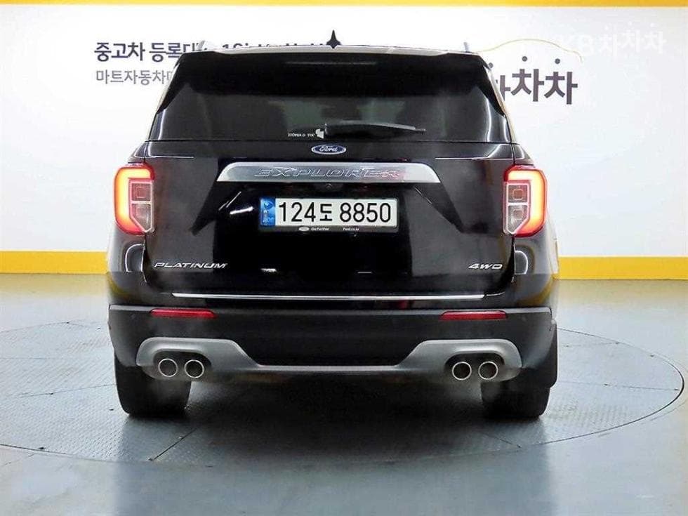 Форд Експлорер(6세대)Бензин Турбо 3.0 AWD Platinum - 3