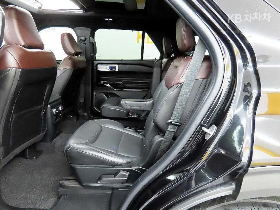 Форд Експлорер(6세대)Бензин Турбо 3.0 AWD Platinum - 6