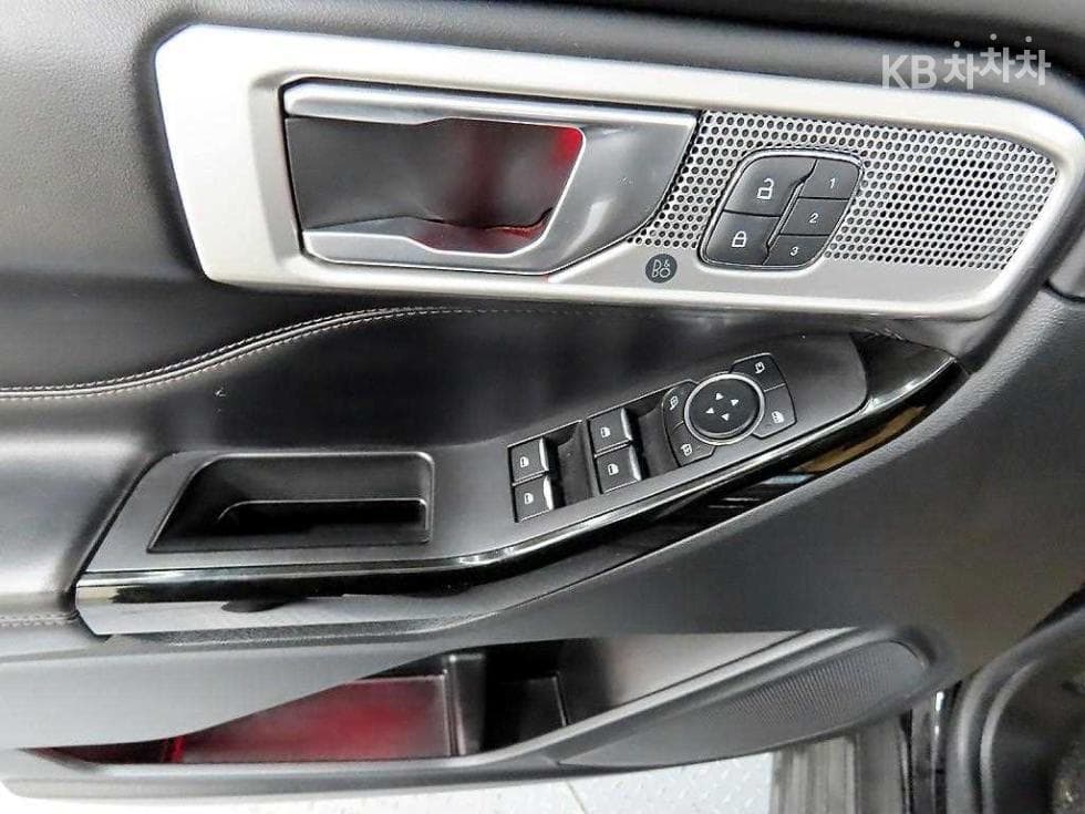 Форд Експлорер(6세대)Бензин Турбо 3.0 AWD Platinum - 11