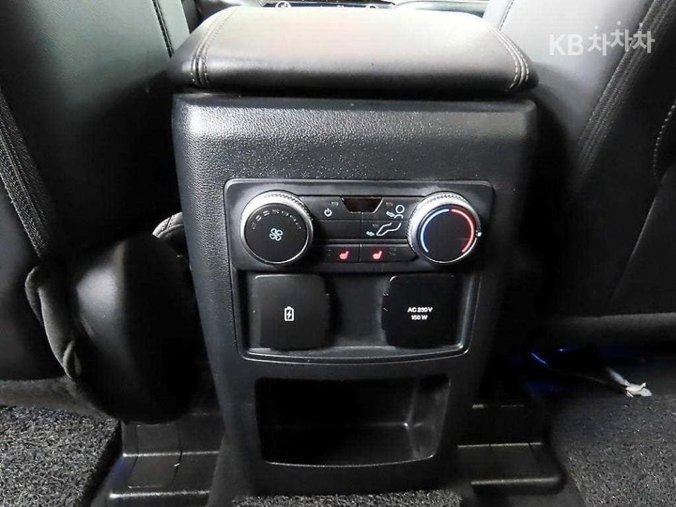 Форд Експлорер(6세대)Бензин Турбо 3.0 AWD Platinum - 12