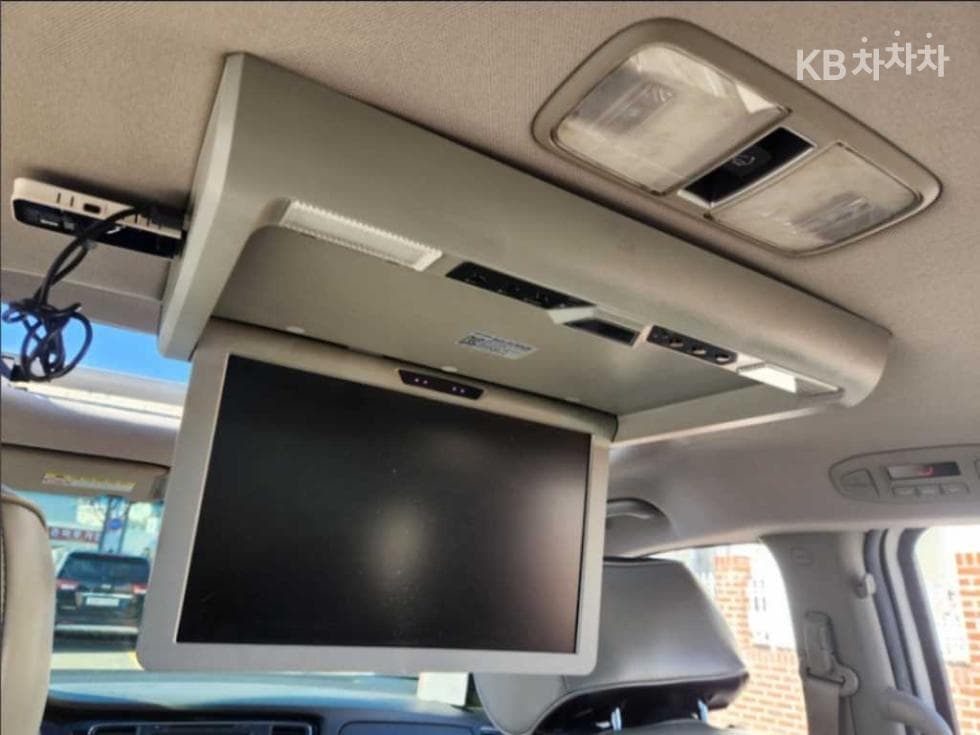 Kia All New Carnival9-seater 2.2 Diesel Prestige - 7