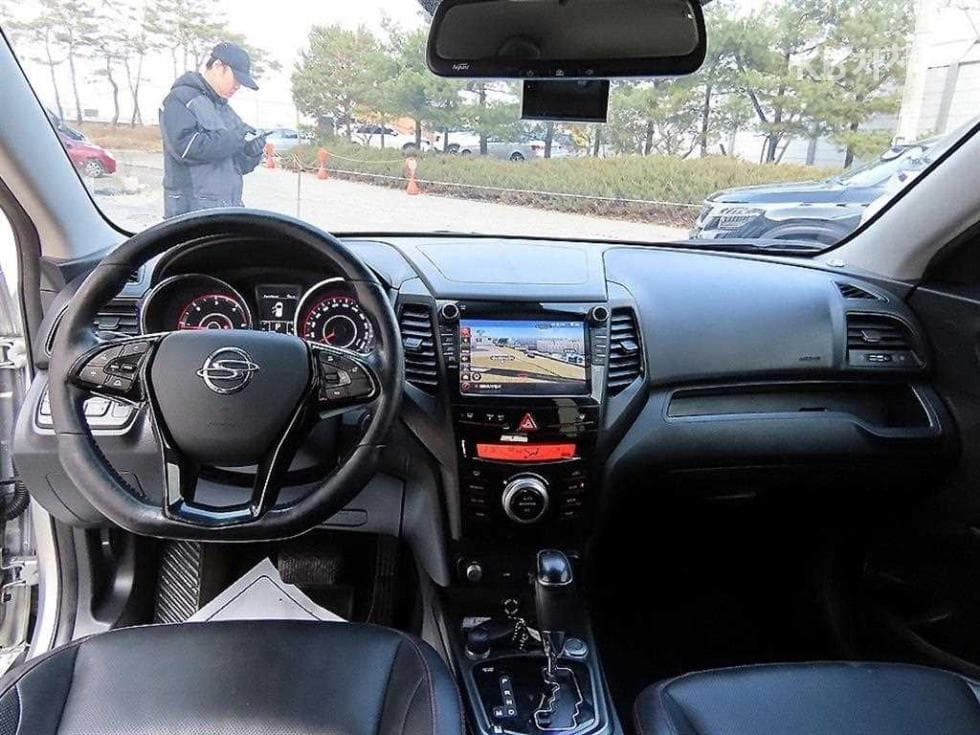 KG Mobility Tivoli Air2WD IX - 7