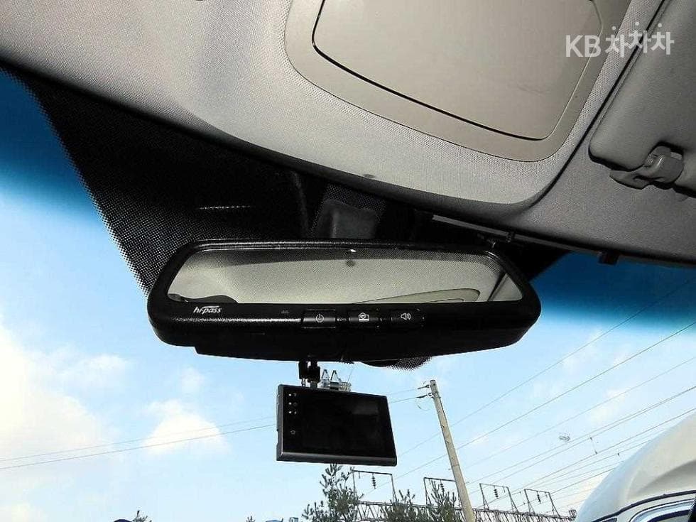 KG Mobility Tivoli Air2WD IX - 17