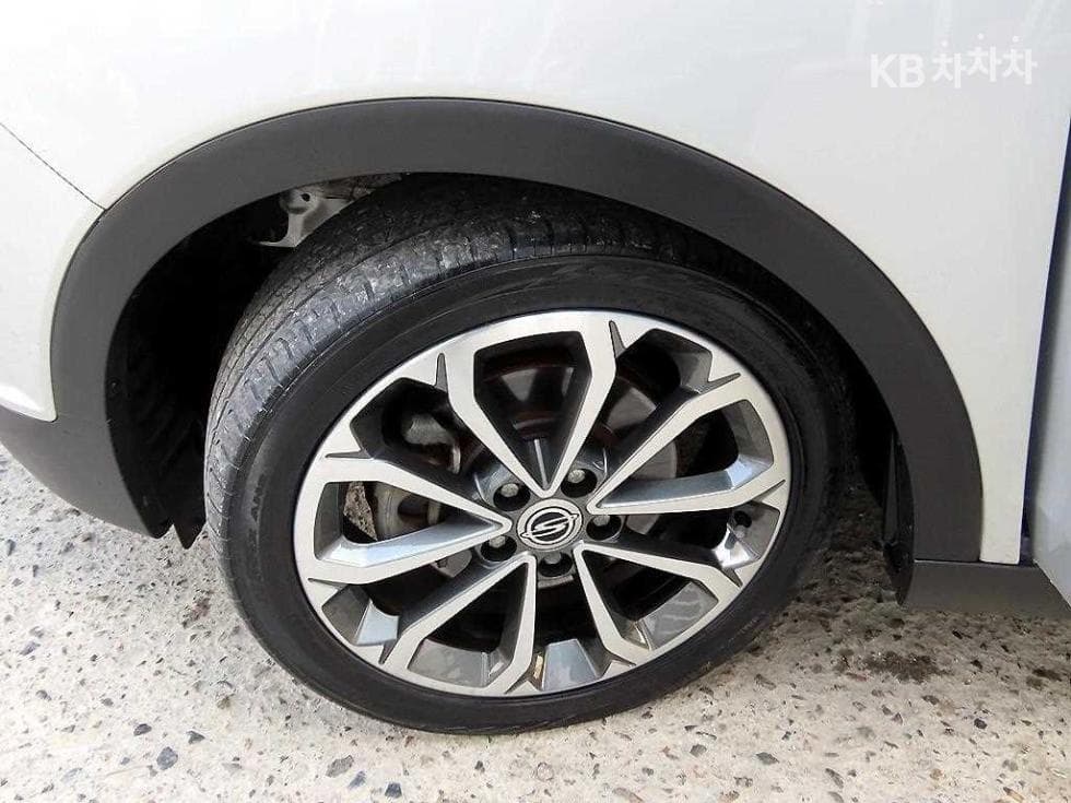 KG Mobility Tivoli Air2WD IX - 20