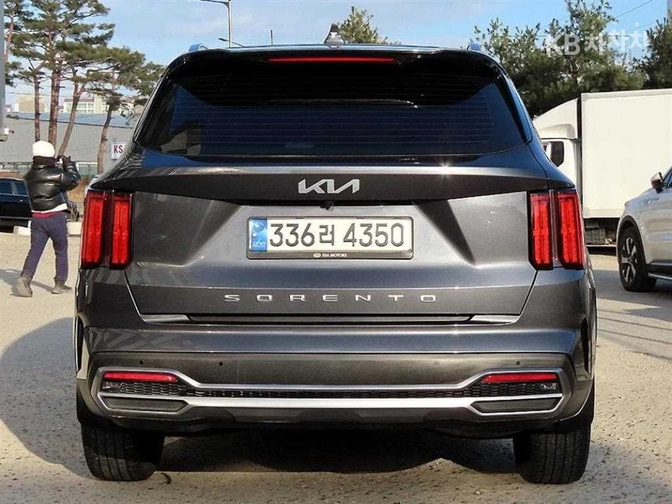 Киа Sorento 4-то поколение2.2 Дизел 2WD Signature - 4