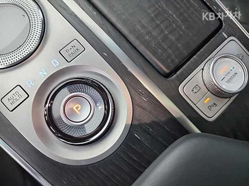 Дженезис GV802.5 Турбо Бензин AWD - 8