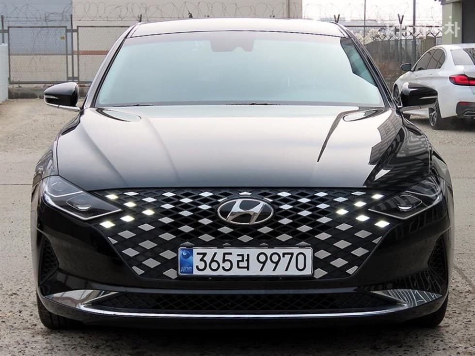 Hyundai The New (facelift) Grandeur (Azera) 2.5 Premium - Image 1
