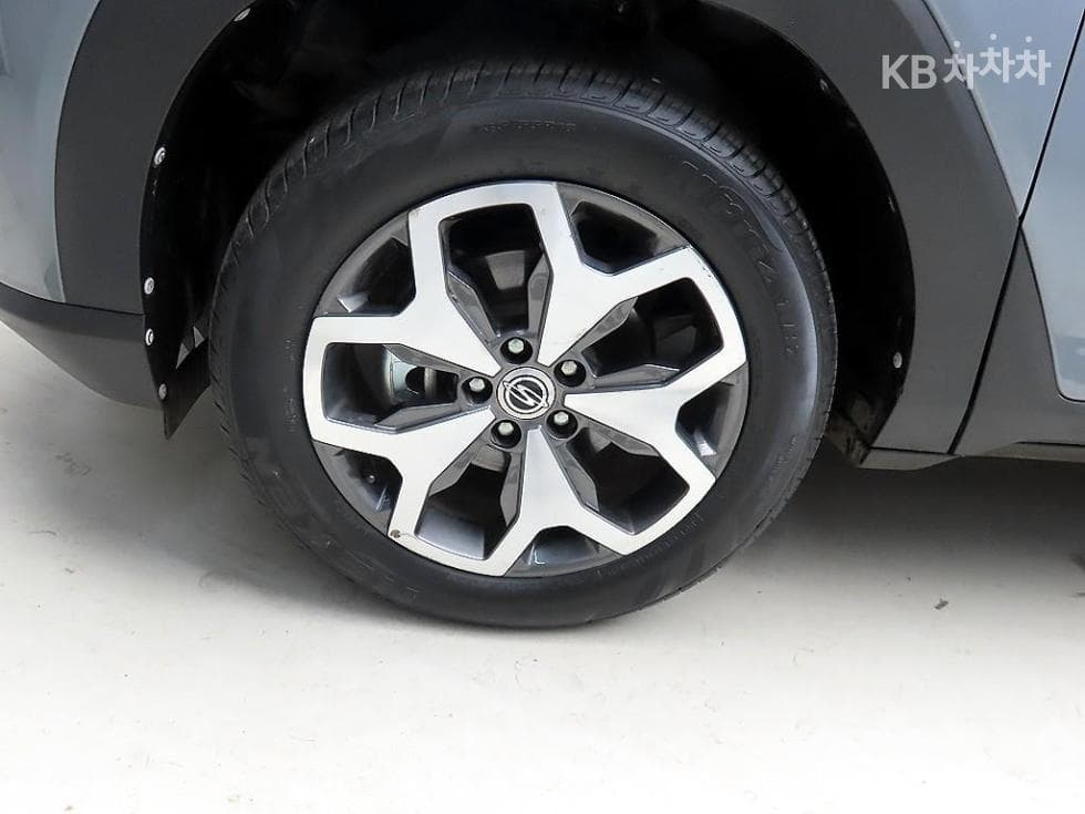 КейДжи Мобилити 토레스(J100)1.5 GDI Турбо T7 - 20