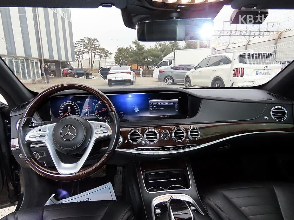 Mercedes-Benz Нов S-КласS560L 4MATIC - 7