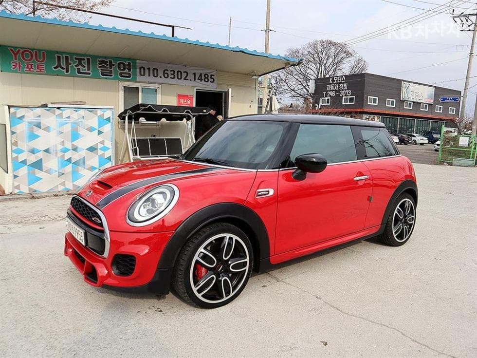 Mini Cooper 3도어 S 2.0 JCW Standard - Image 1