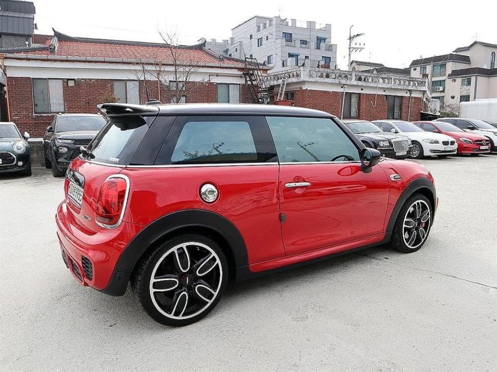 Mini Cooper 3도어S 2.0 JCW Standard - 3