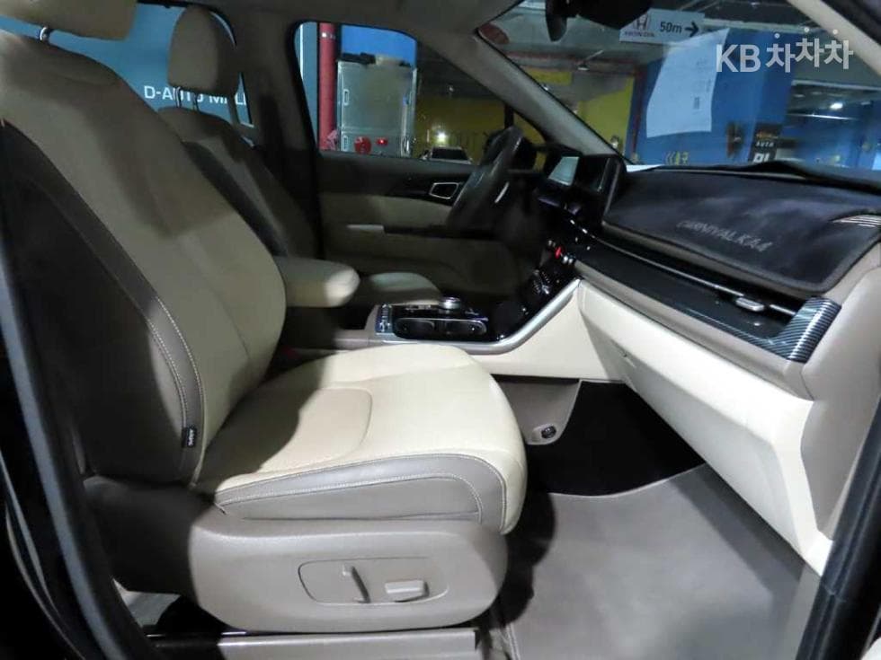Киа Канивал 4-то поколениеG3.5 GDI 7-местен (Лимузин) Signature - 29