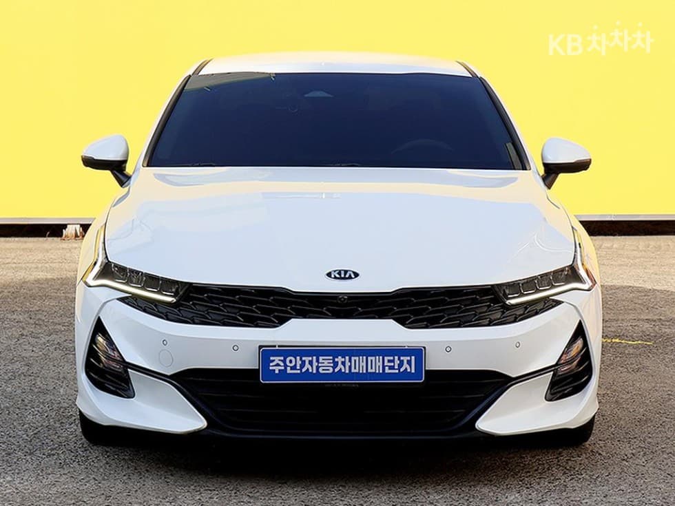 Киа K5 3-토 поколение1.6 Бензин Турбо Signature