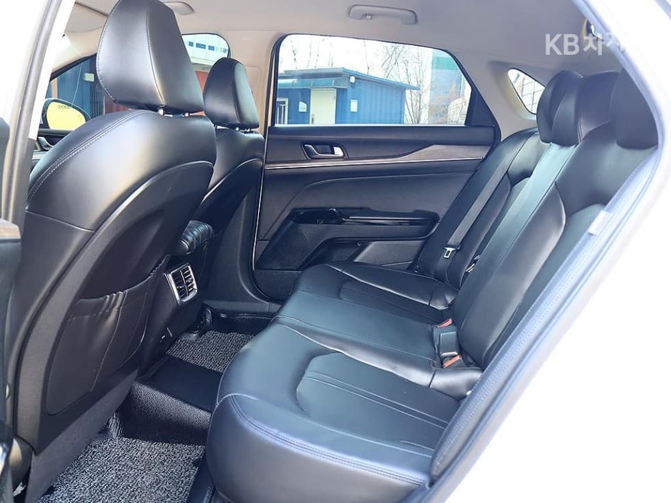 Киа K5 3-토 поколение1.6 Бензин Турбо Signature - 11