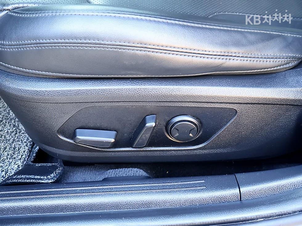 Киа K5 3-토 поколение1.6 Бензин Турбо Signature - 12