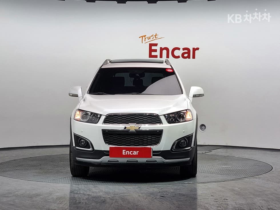 Джи Ем Корея Chevrolet Captiva 2WD LT Premium - Image 1