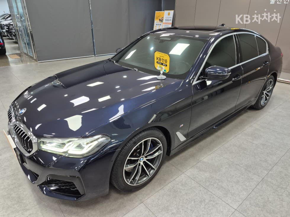 BMW 올Нов5 Серия (G30) 520i M Sport - Image 1