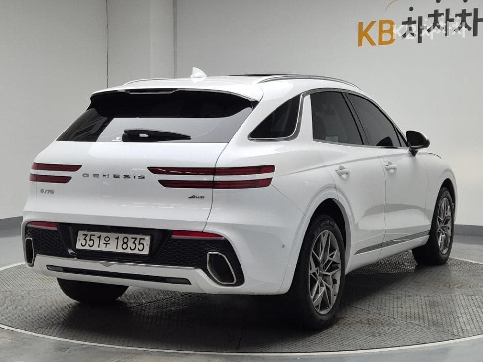 Дженезис GV70Бензин 2.5T AWD - 3