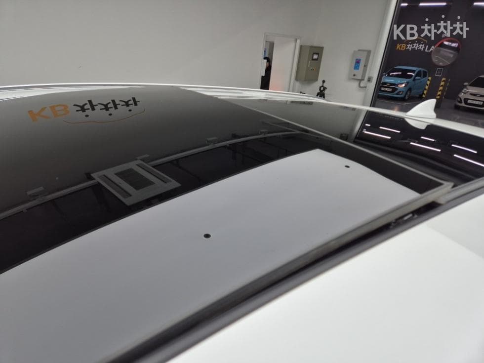 Дженезис GV70Бензин 2.5T AWD - 13