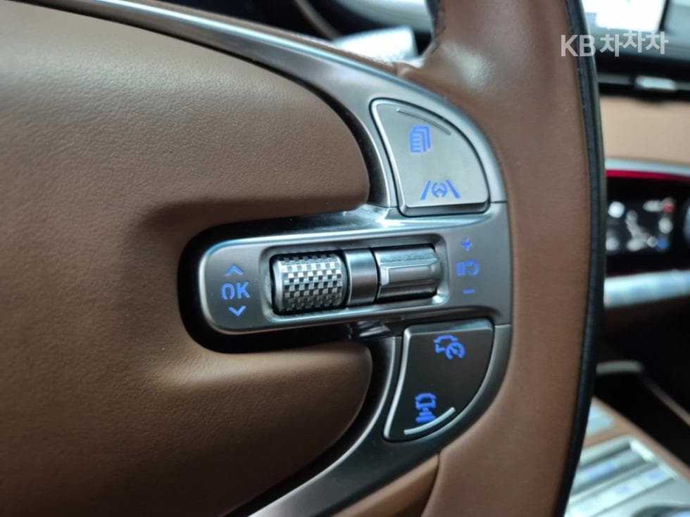 Дженезис GV70Бензин 2.5T AWD - 16