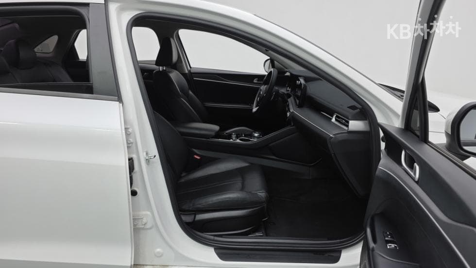 Киа K5 3-토 поколение2.0 Бензин Тренди - 7