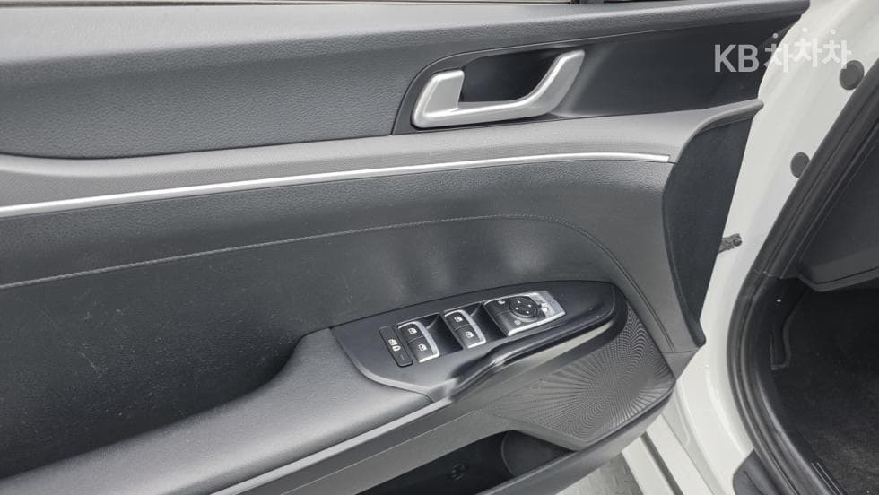 Киа K5 3-토 поколение2.0 Бензин Тренди - 14