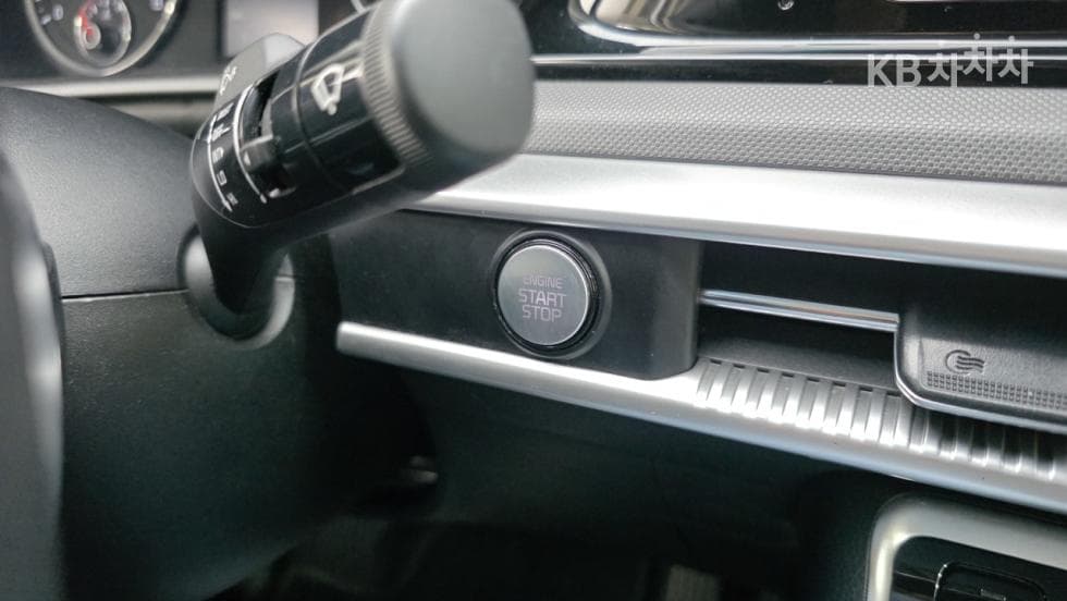 Киа K5 3-토 поколение2.0 Бензин Тренди - 21