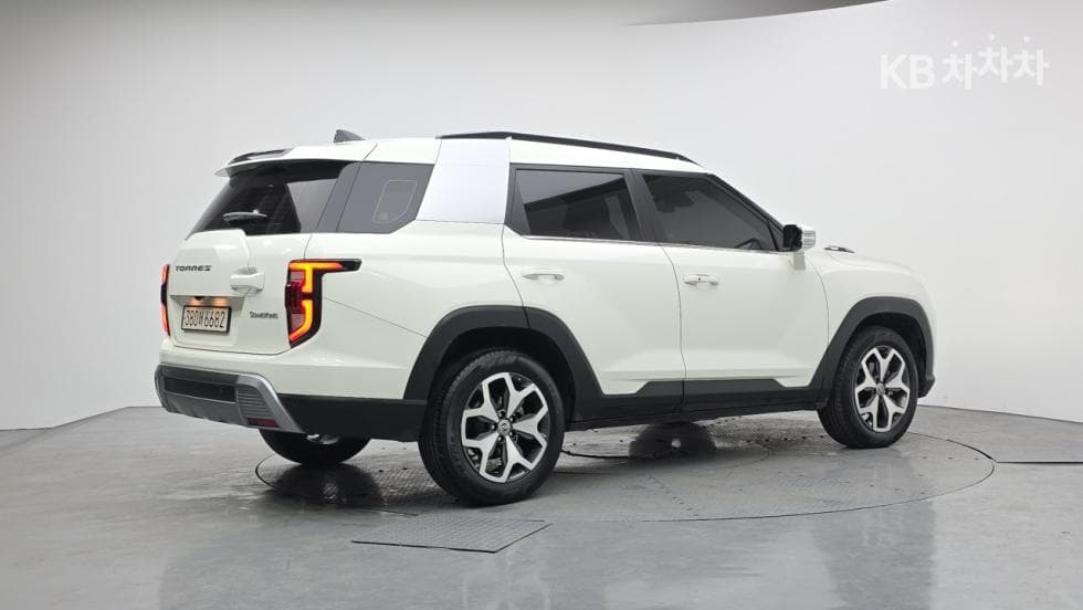 КейДжи Мобилити 토레스(J100)1.5 GDI Турбо AWD T5 - 2