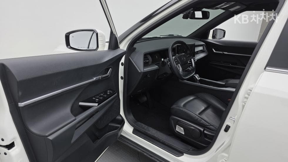 КейДжи Мобилити 토레스(J100)1.5 GDI Турбо AWD T5 - 13