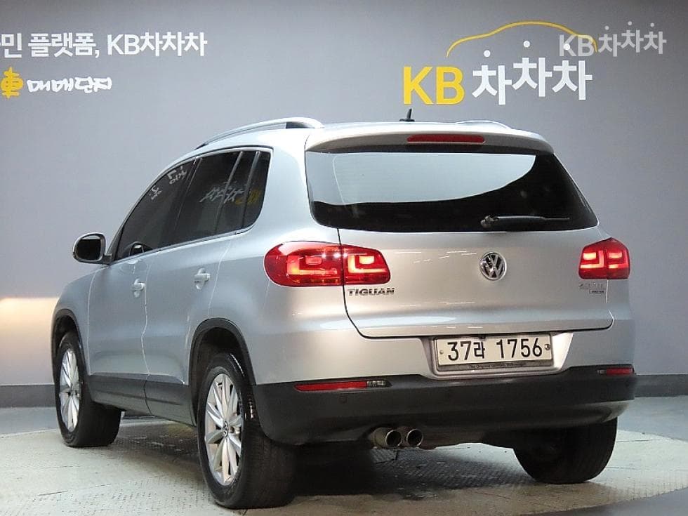 Volkswagen Tiguan2.0 Turbo Diesel Injection Diesel - 4