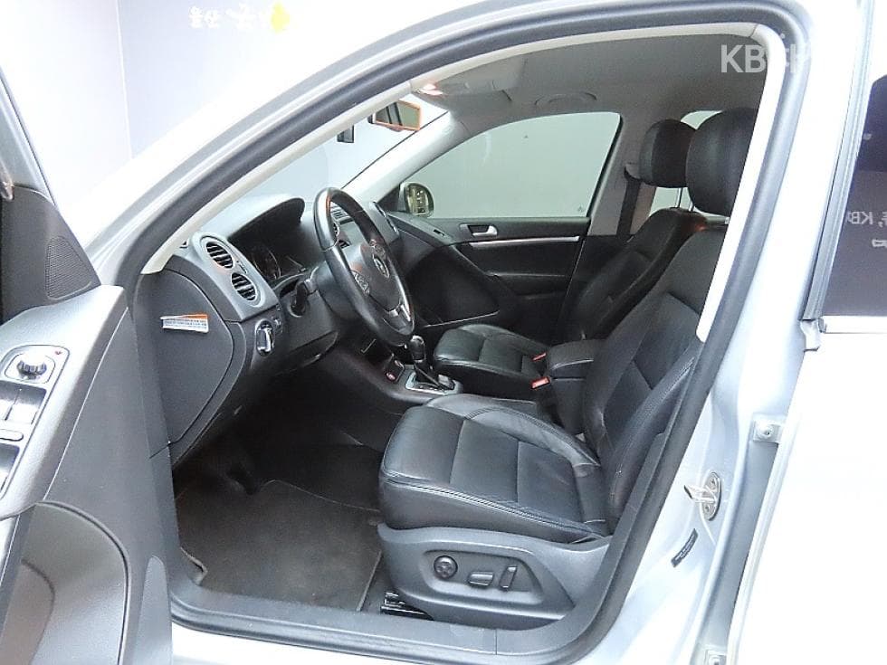 Volkswagen Tiguan2.0 Turbo Diesel Injection Diesel - 10