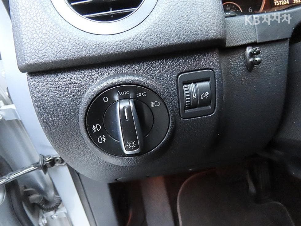 Volkswagen Tiguan2.0 Turbo Diesel Injection Diesel - 13